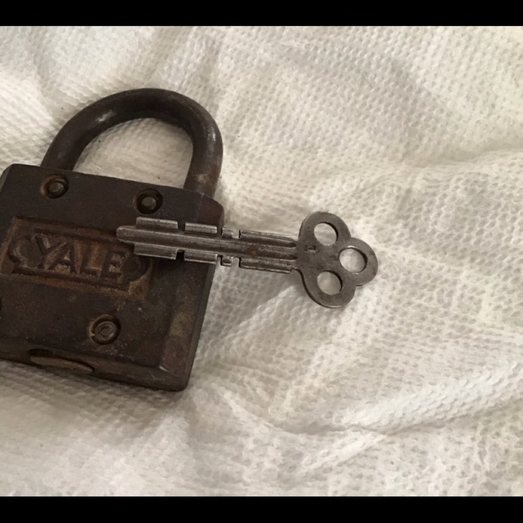 Padlock - Picture 3 of 4